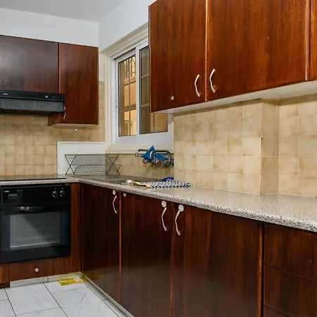 Martin 2 Bed Λάρνακα